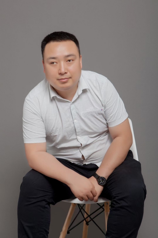 带着梦想去旅行的第一张照片--青岛闪婚服务中心