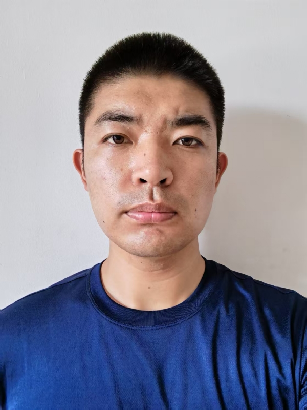 魏守超的第一张照片--青岛闪婚服务中心