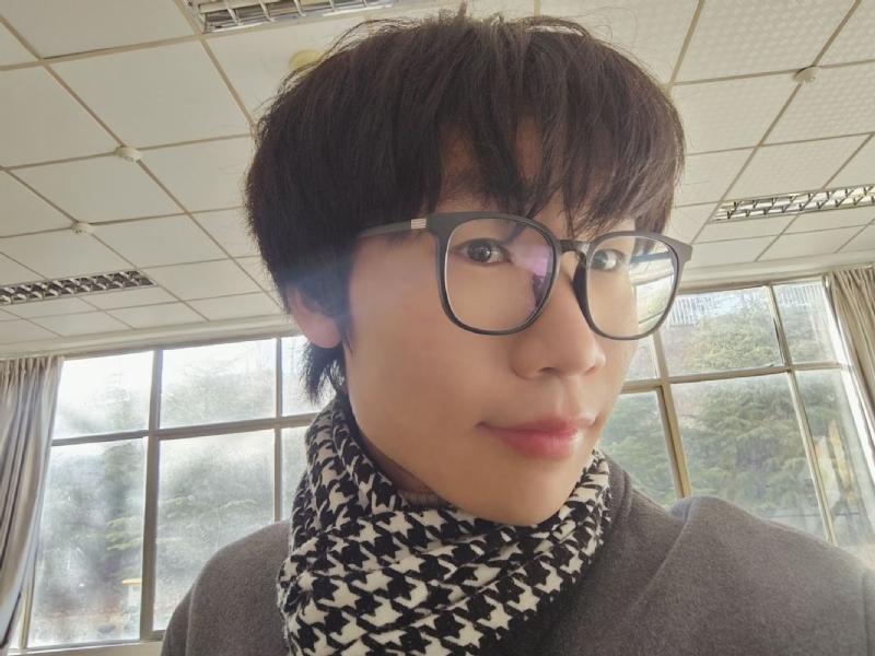 静檀的第一张照片--青岛闪婚服务中心